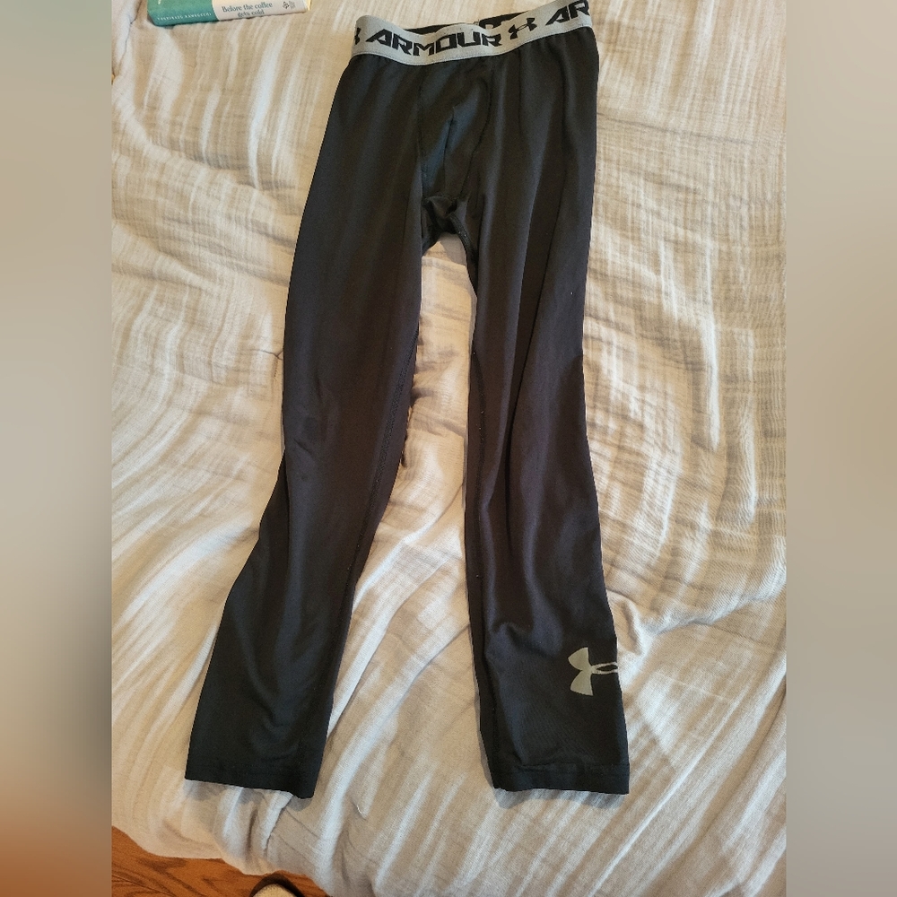 Under armour heat gear leggings youth medium